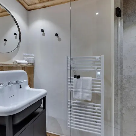 Neuf Avec Jacuzzi, Proche Pistes, Parking Et Wifi - Fr-1-690-13 * La Rosière